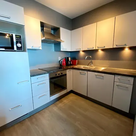 In With Stunning Sea Views, Cleaning Included
