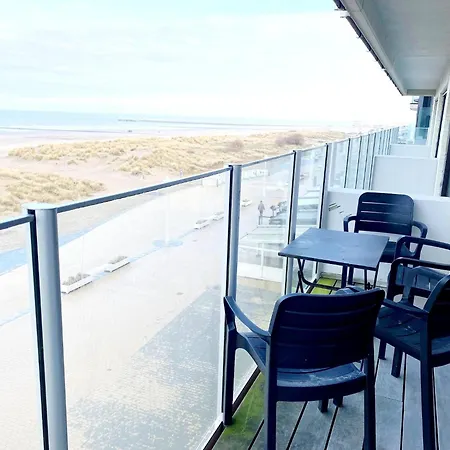 In With Stunning Sea Views, Cleaning Included *