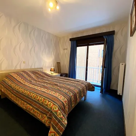 In With Stunning Sea Views, Cleaning Included